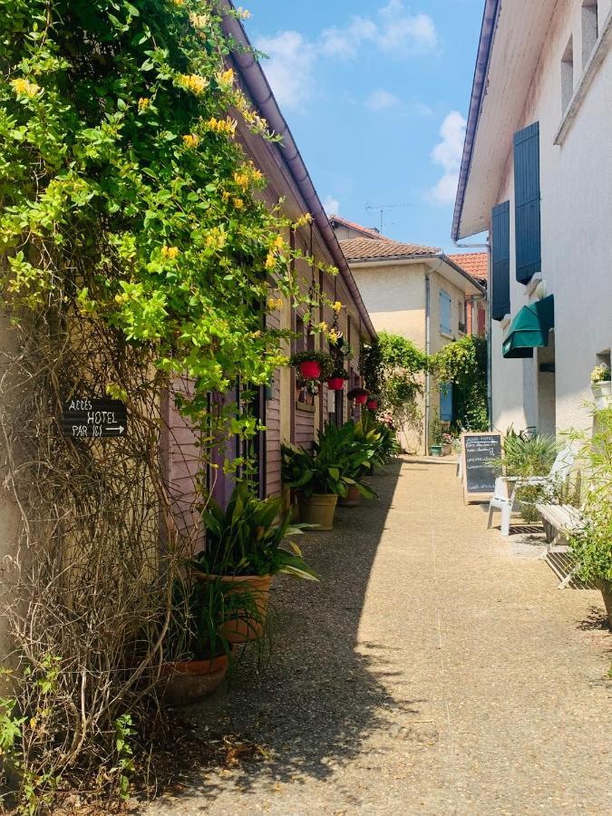 L'Auberge Gamarde-les-Bains Exteriör bild