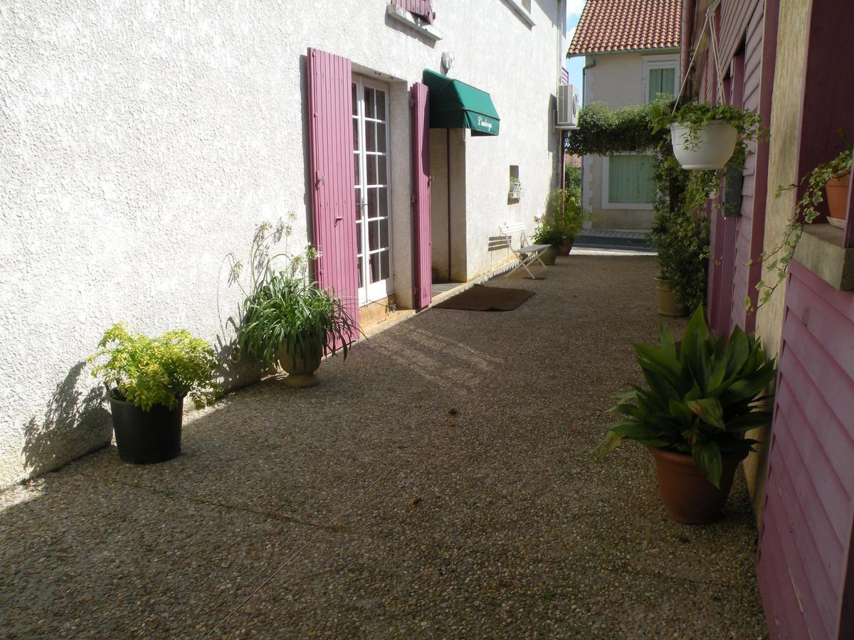 L'Auberge Gamarde-les-Bains Exteriör bild